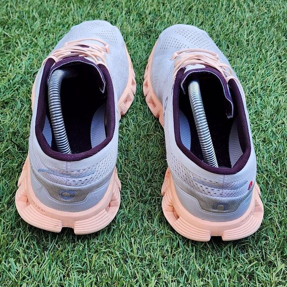 ON CLOUD X - Womens Athletic Shoes - SIZE 10 - - PLEASE See All Pictures - Picture 5 of 9